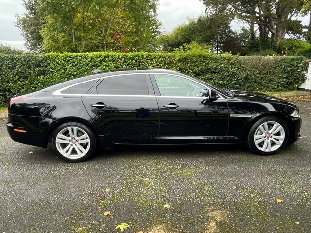 Jaguar XJ 3.0D V6 Premium Luxury Saloon Euro LT15ENP Black #2