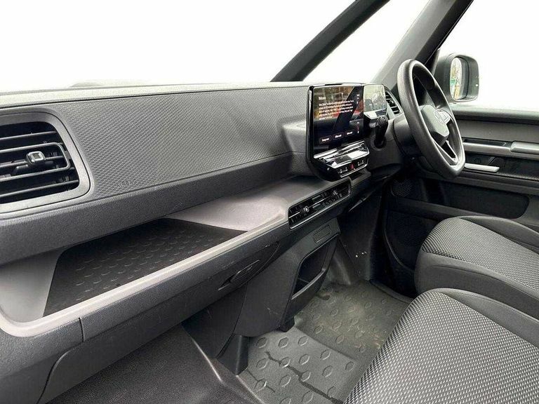 Volkswagen ID.Buzz 150Kw Commerce 77Kwh DG73NXX White #2