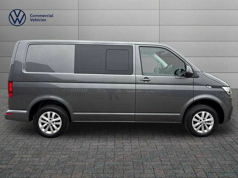 Volkswagen Transporter 2.0 Tdi 150 Highline Kombi Van Dsg KR22YPG Grey #4