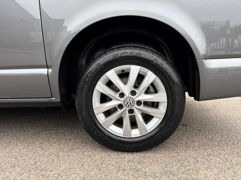 Volkswagen Transporter 2.0 Tdi 150 Highline Kombi Van Dsg KR22YPG Grey #5