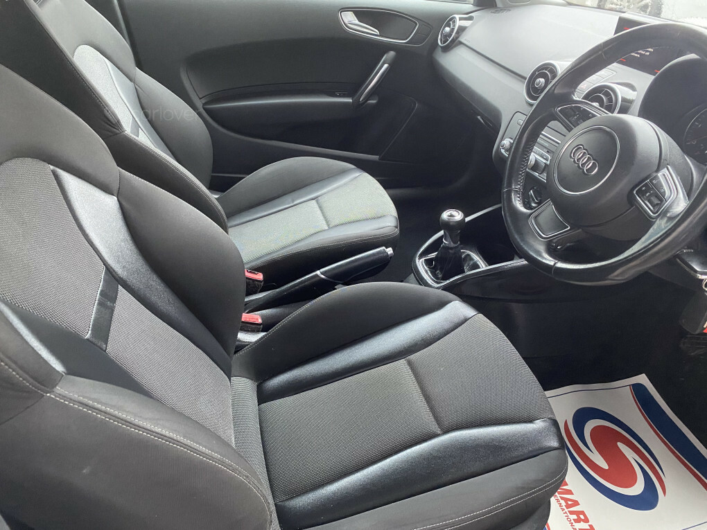 Audi A1 Sport Tdi HF65ZLE #5