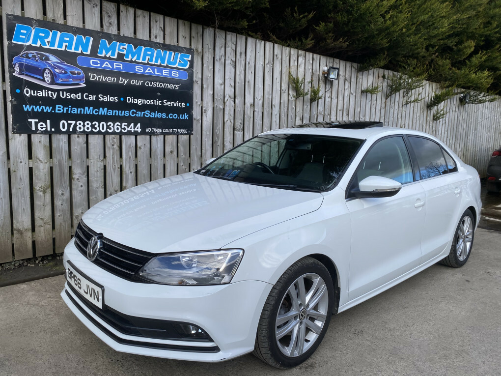 Volkswagen Jetta Gt Bluemotion Technology Tdi BP66JVN White #2