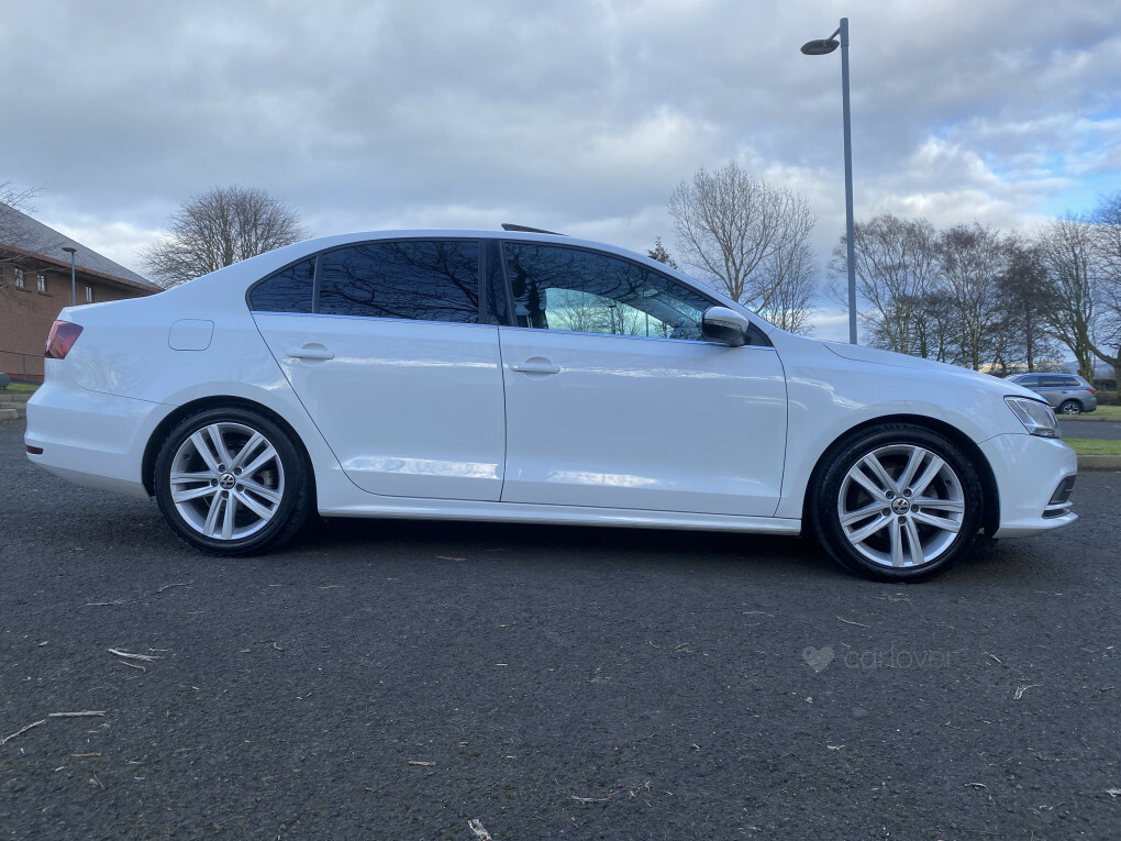 Volkswagen Jetta Gt Bluemotion Technology Tdi BP66JVN White #3