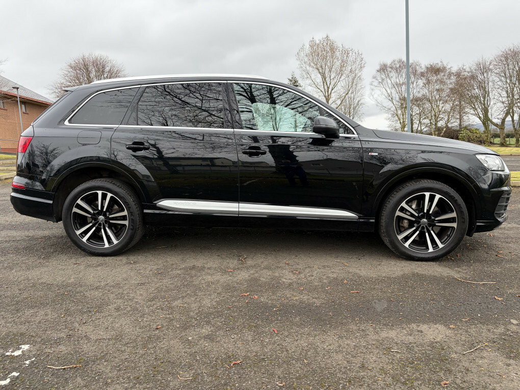 Audi Q7 S Line Tdi Quattro MW16TYP Black #3