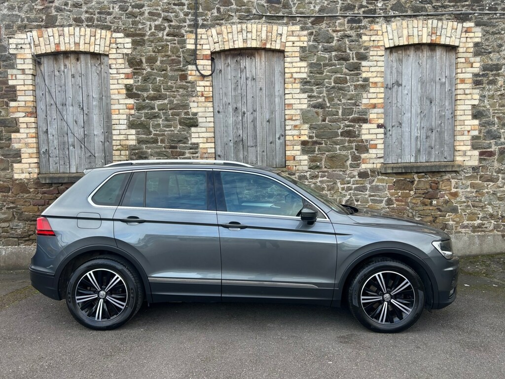 Volkswagen Tiguan 2.0 Tdi 150 Se YY68HCP Grey #2