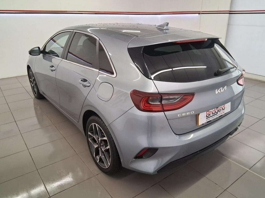 Kia Ceed 1.5 T-gdi 3 Hatchback FD71OLX Silver #4