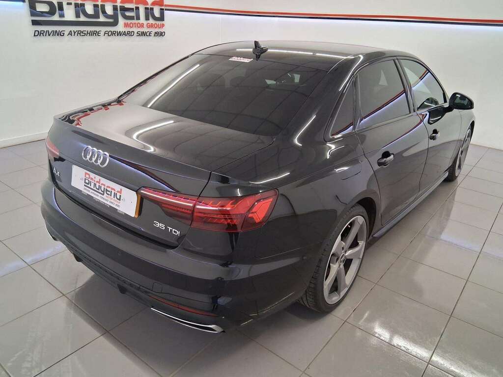 Audi A4 2.0 Tdi 35 Black Edition Saloon SG71XGM Black #6