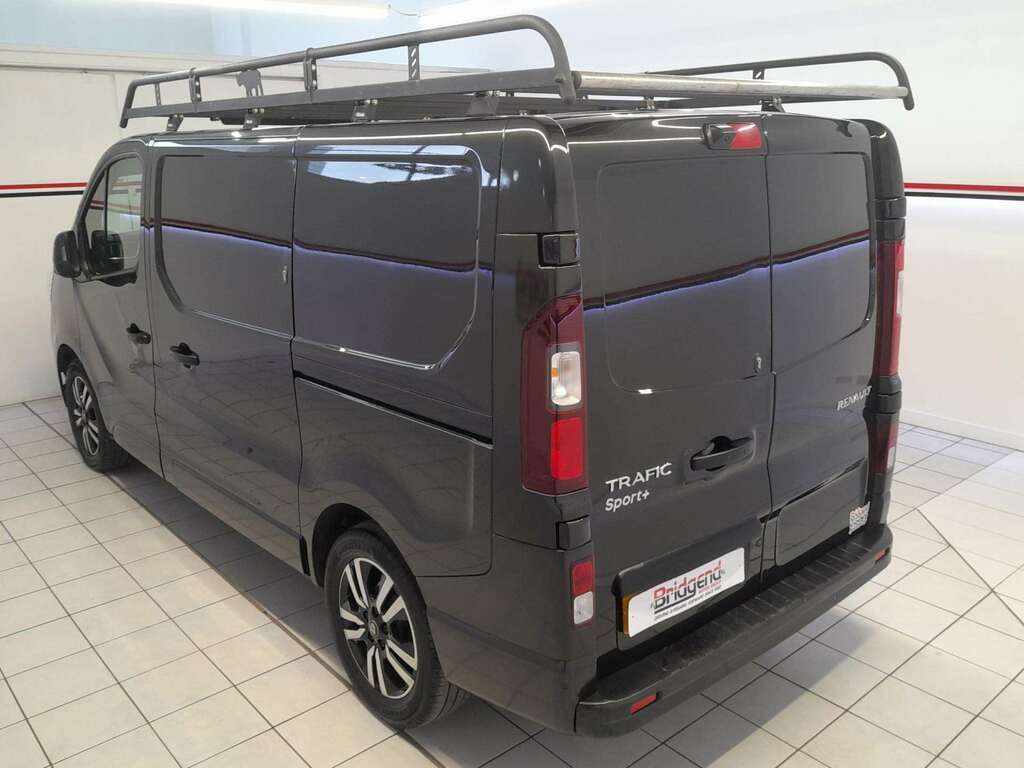 Renault Trafic 2.0 Dci Blue Sl28 Sport Panel Van Manu FL72UMH Black #4