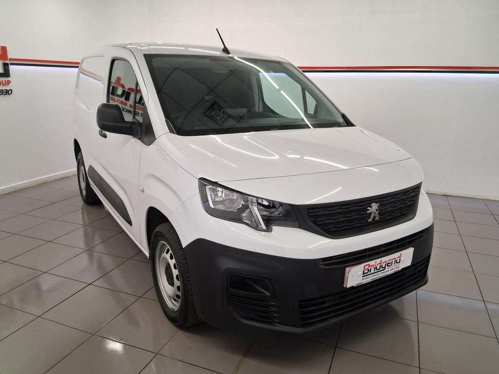 Peugeot Partner 1.5 Bluehdi 1000 Professional Premium Standard P ME73TRZ White #2