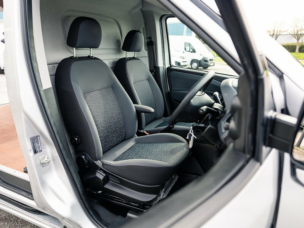 Fiat Doblo Maxi Tecnico 1.6 Multijet 120 Bhp Lwb Euro 6 Diese Grey #2