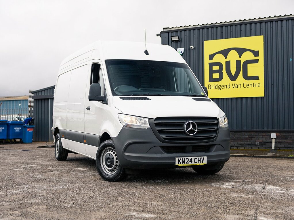 Mercedes-Benz Sprinter Progressive 315 2.0 Cdi 150 Bhp L2 H2 Mwb Euro 6 D KM24CHV White #4