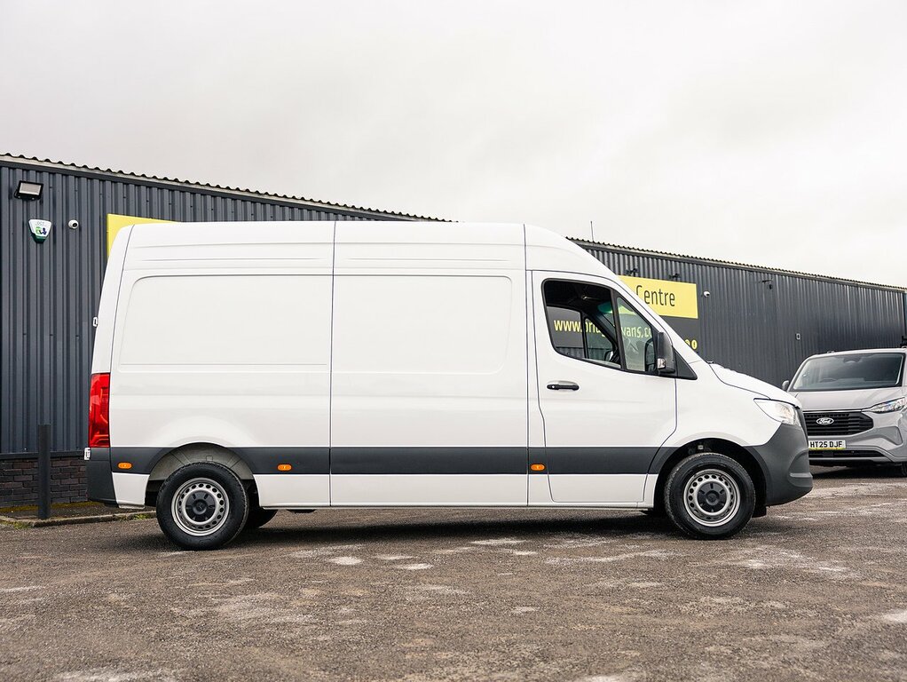 Mercedes-Benz Sprinter Progressive 315 2.0 Cdi 150 Bhp L2 H2 Mwb Euro 6 D KM24CHV White #5