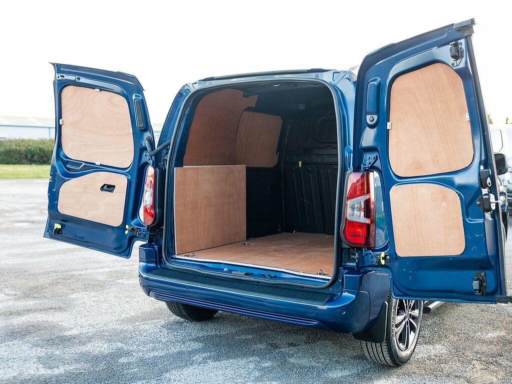Citroen Berlingo 1.5 Bluehdi 1000Kg Driver 130 Bhp L1 Swb Eat8 Blue