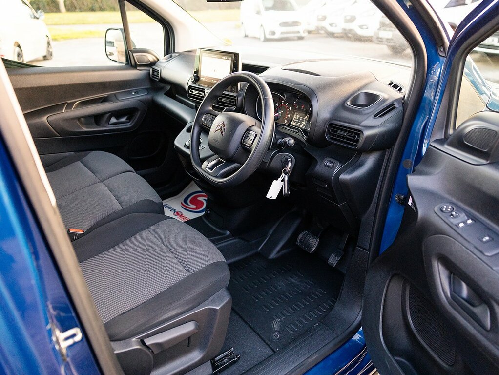 Citroen Berlingo 1.5 Bluehdi 1000Kg Driver 130 Bhp L1 Swb Eat8 PRZ8050 Blue #2