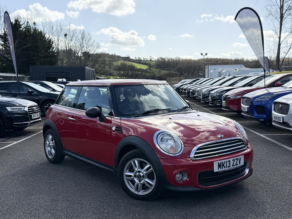 Mini Hatch 1.6 One Hatch Ulez Red