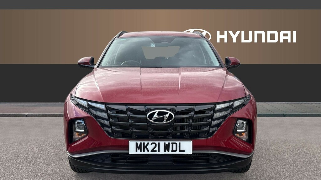 Hyundai Tucson Se Connect Red #3