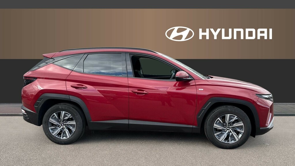 Hyundai Tucson Se Connect Red #5
