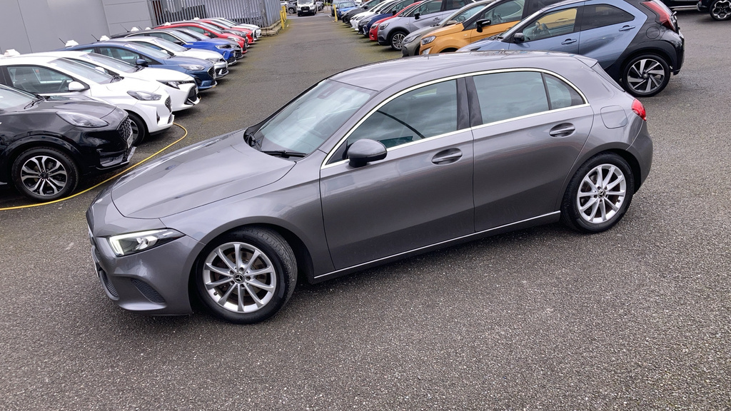 Mercedes-Benz A Class 1.5 A160 Elegance Se 95 Bhp Red #41