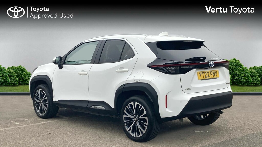 Toyota Yaris Cross Excel White #4