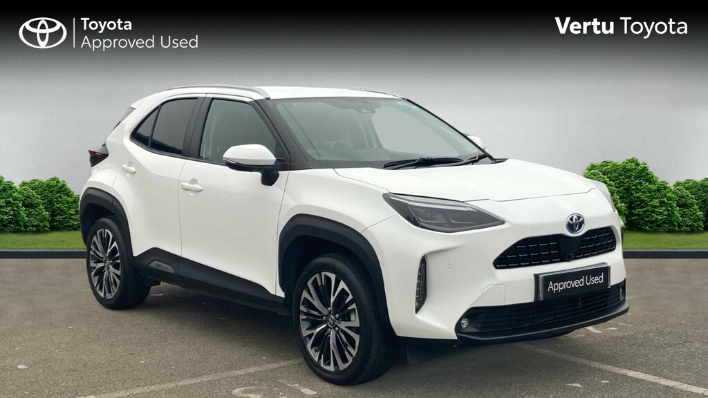 Toyota Yaris Cross Excel White