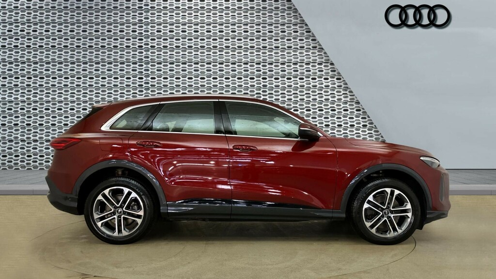 Audi Q5 Sport VE25NLU Red #4