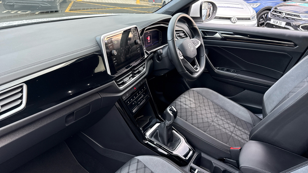 Volkswagen T-Roc R-line GJ25RZE White #2