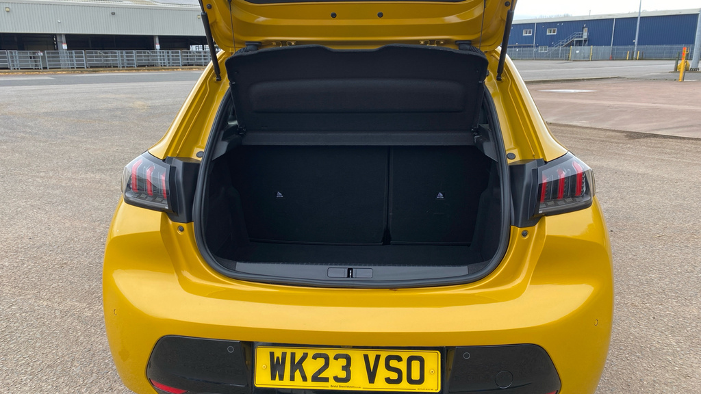 Peugeot 208 Allure Premium WK23VSO Yellow #4