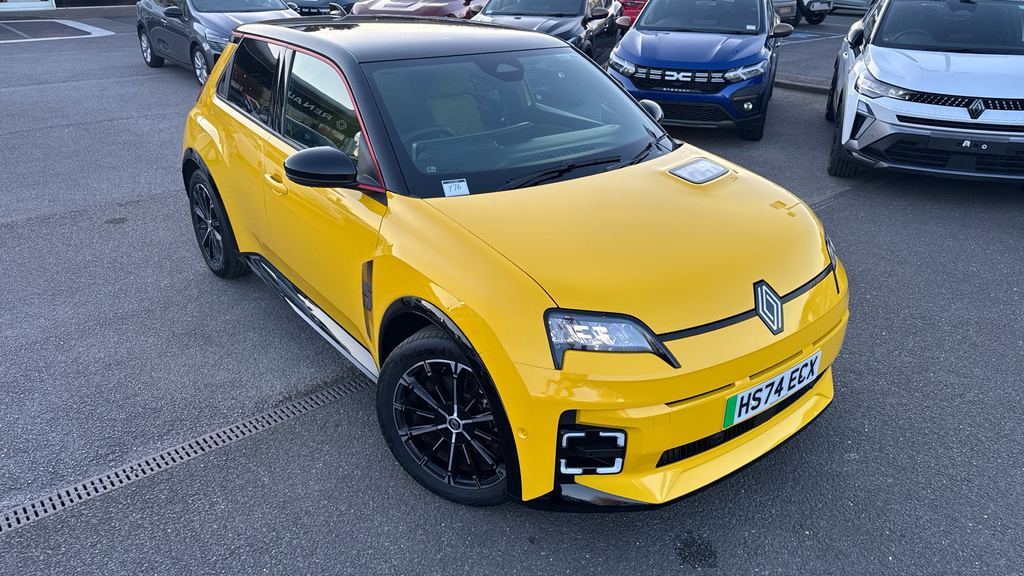 Renault 5 Techno Black #24