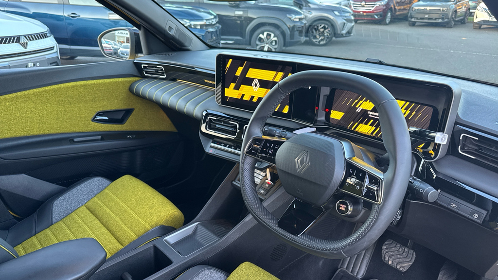 Renault 5 Techno Black #11