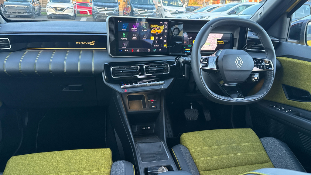 Renault 5 Techno Black #9