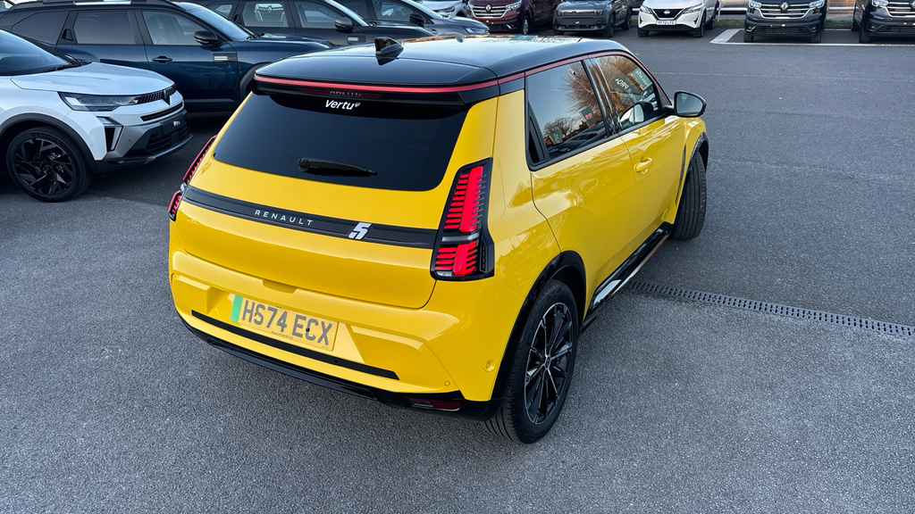 Renault 5 Techno Black #27