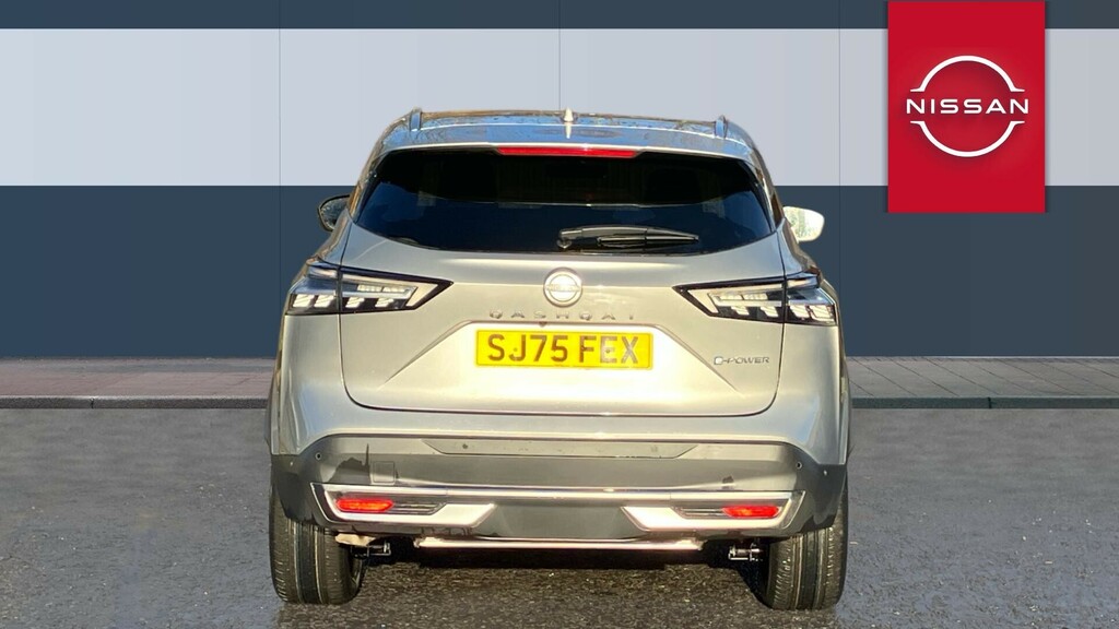 Nissan Qashqai Tekna Silver #6
