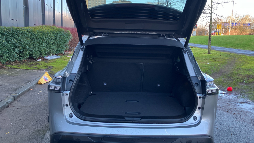 Nissan Qashqai Tekna Silver #4