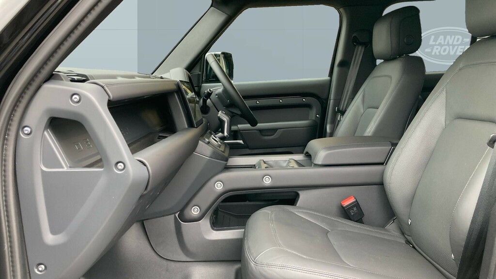 Land Rover Defender 110 X-dynamic Hse YK75AZL Black #3