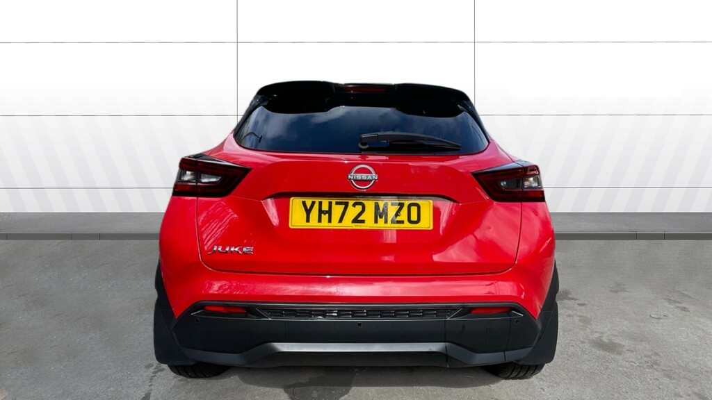 Nissan Juke Tekna Red #6