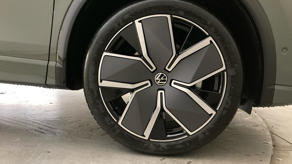 Volkswagen Tiguan R-line YL75DDK Green #5