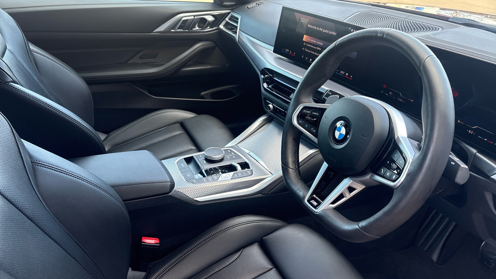BMW 4 Series M Sport WK75OXB Red #6
