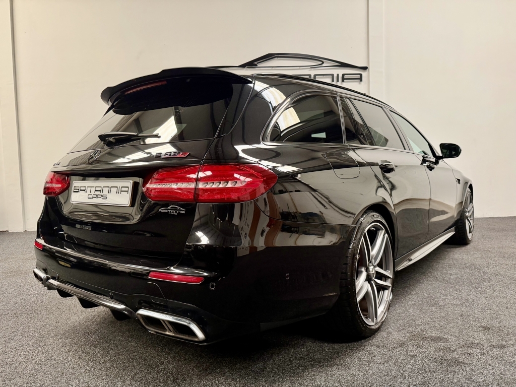 Mercedes-Benz E Class Estate 4.0 Amg E 63 S 4Matic Premium LS68NSV Black #4