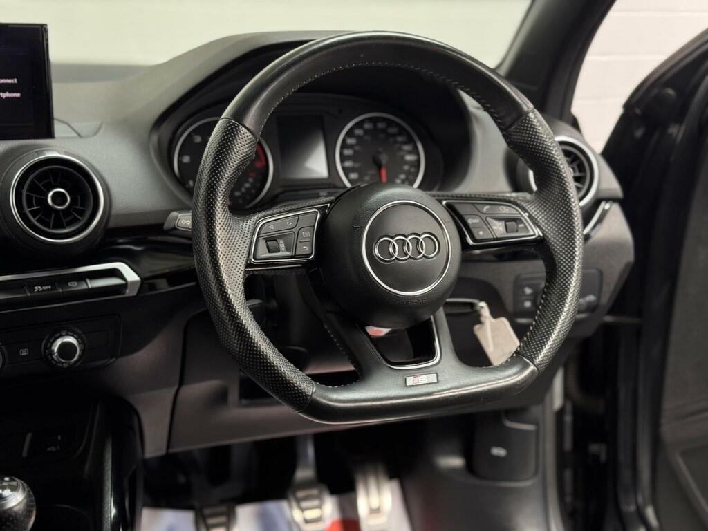 Audi Q2 Suv 1.6 Tdi 30 Black Edition Euro 6 Ss 201 SV69VEH Grey #5