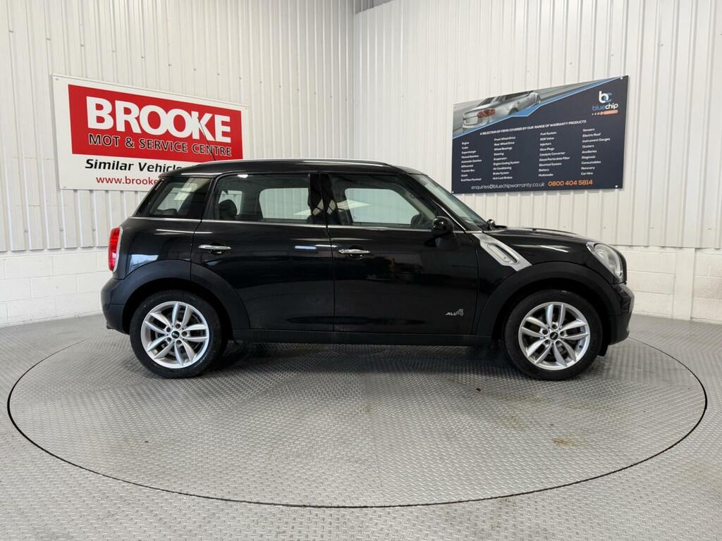 Mini Countryman Suv 1.6 Cooper All4 Euro 6 Ss 201414 YM14GGJ Black #2