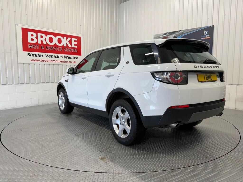 Land Rover Discovery Sport Suv 2.0 Td4 Se 4Wd Euro 6 Ss 5 Seat 2017 NG17OTW White #5