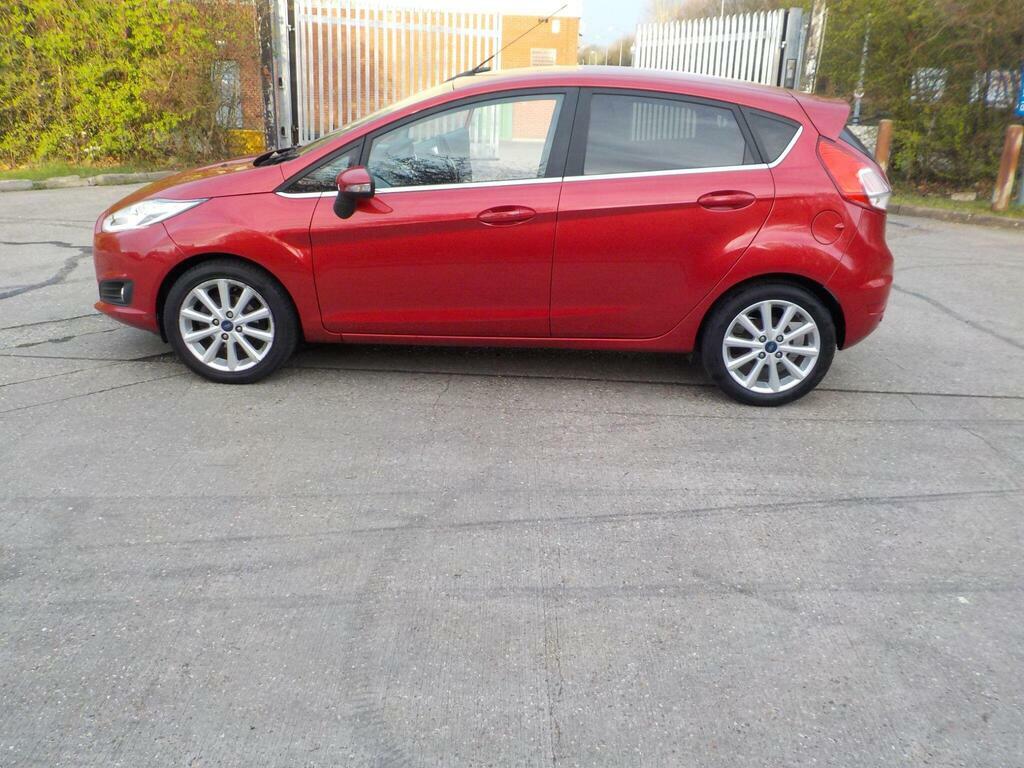Ford Fiesta 1.0T Ecoboost Titanium Euro 6 S S RA66HHV Red #2