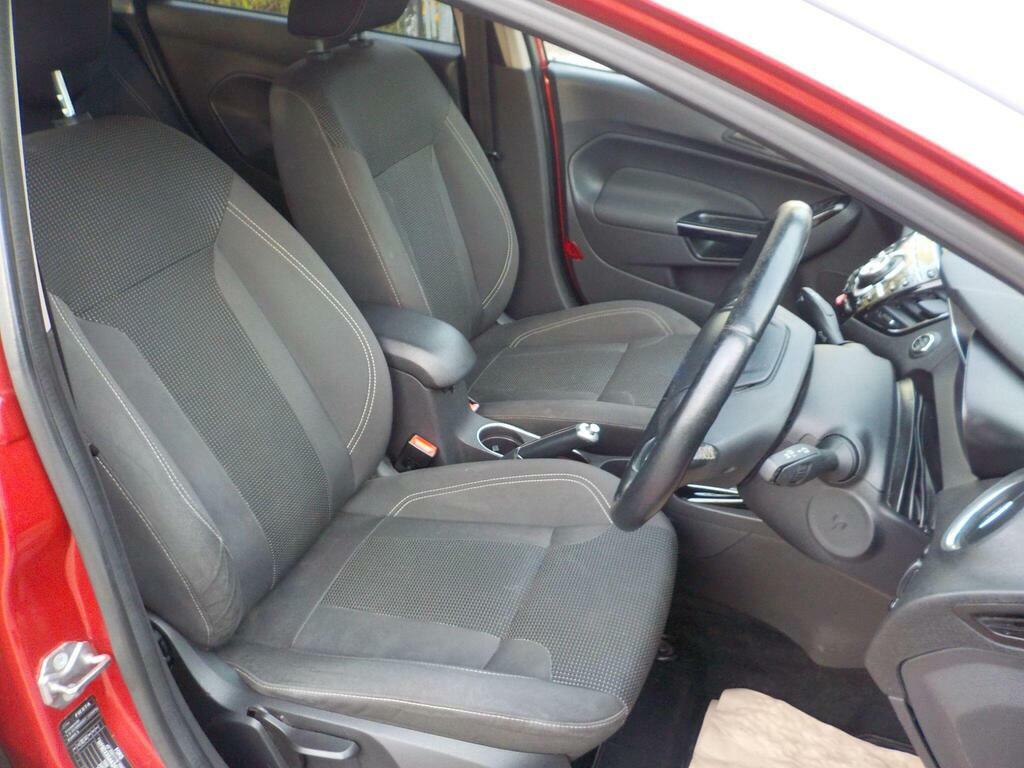 Ford Fiesta 1.0T Ecoboost Titanium Euro 6 S S RA66HHV Red #5