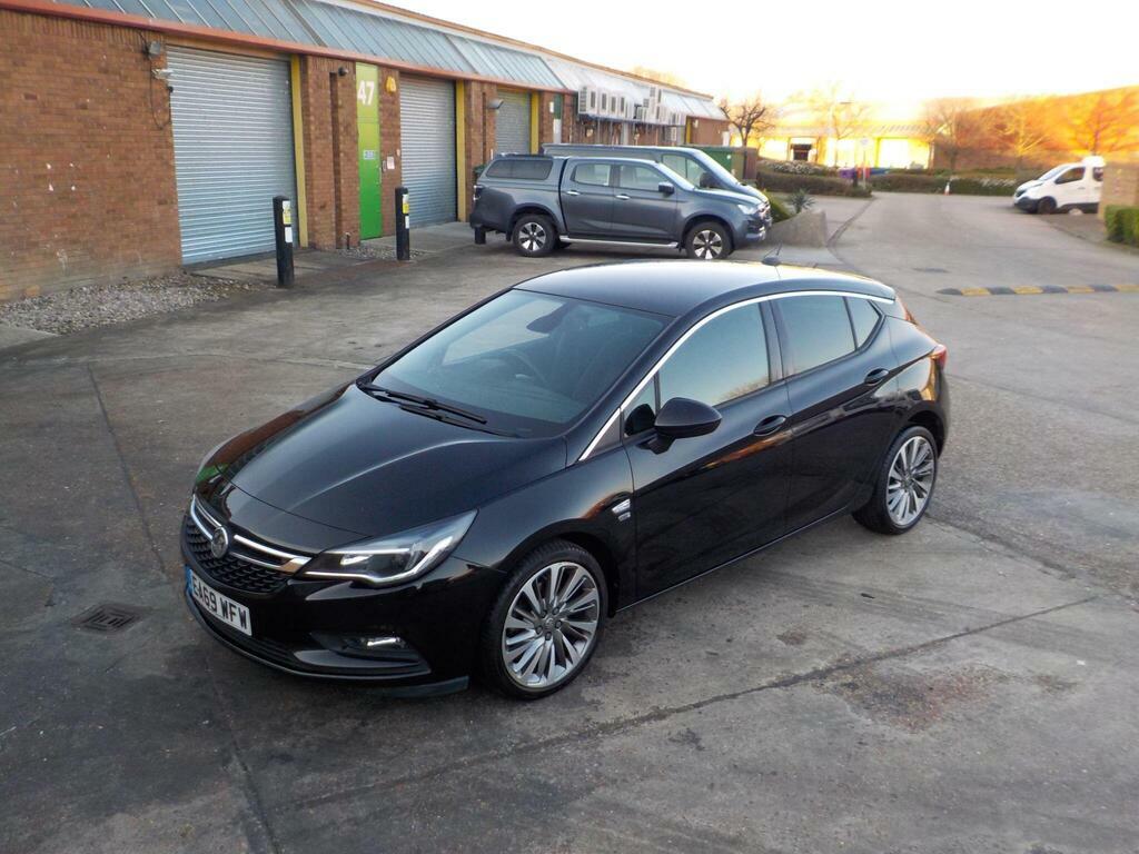Vauxhall Astra 1.6 Cdti Blueinjection Griffin Euro 6 S S EA69WFW Black #4