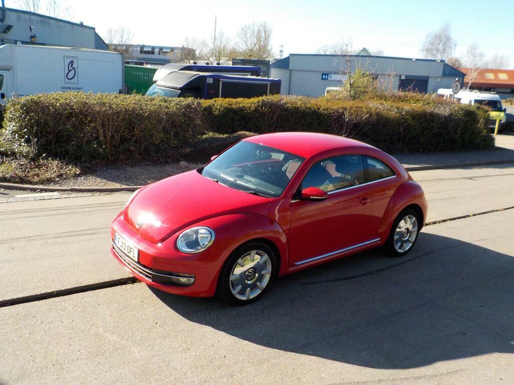 Volkswagen Beetle 2.0 Tdi Design Euro 5 FJ13OFL Red #4