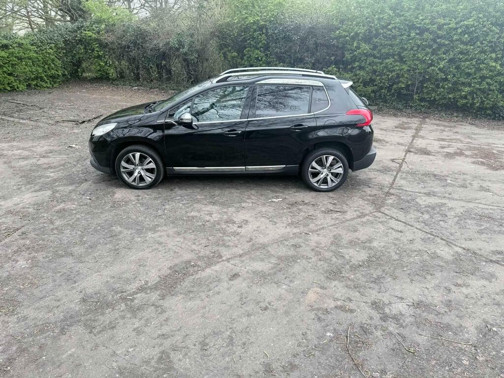 Peugeot 2008 1.6 E-hdi Feline Euro 5 S S Black #2
