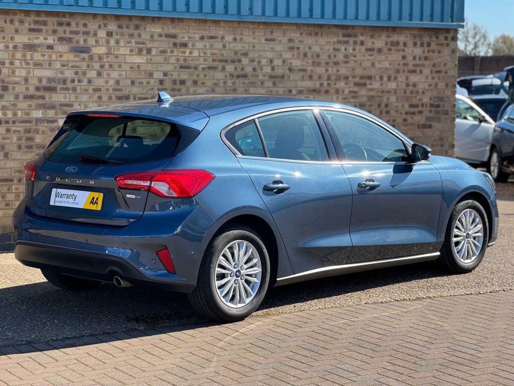 Ford Focus 1L Titanium Edition MM70KYY Blue #6