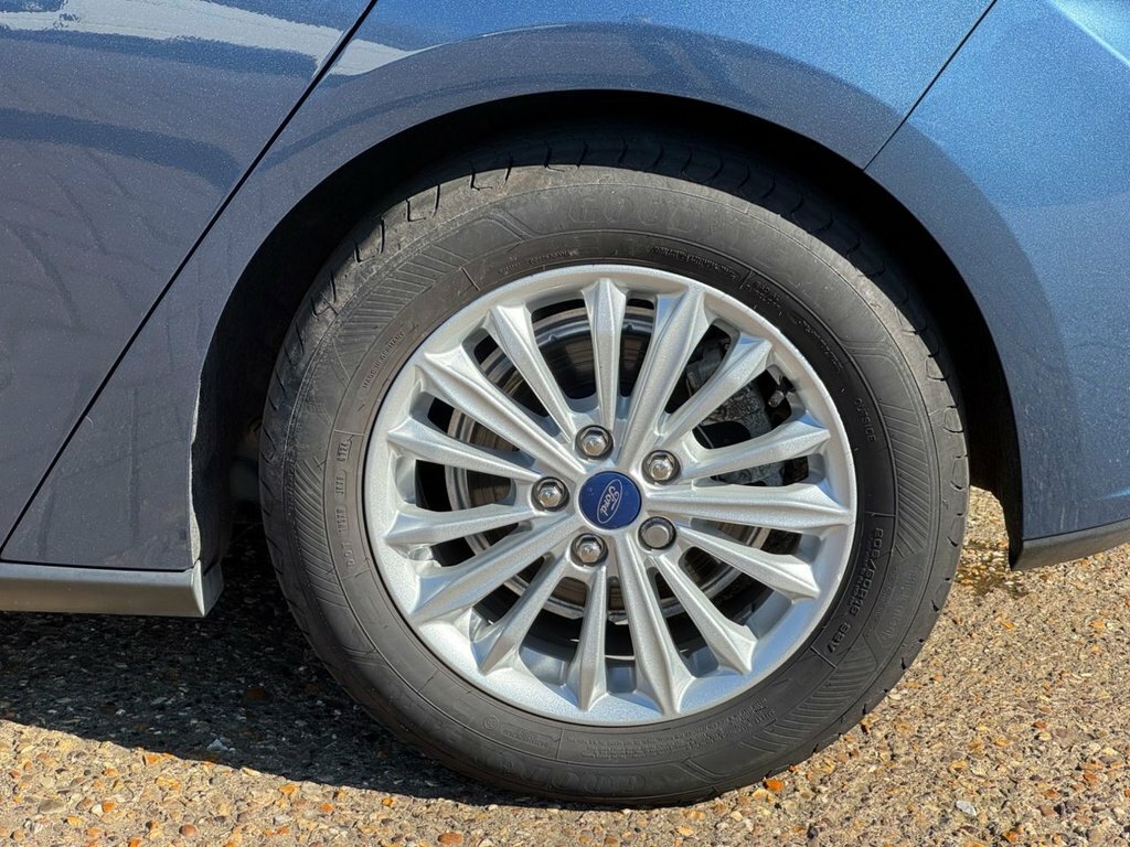 Ford Focus 1L Titanium Edition MM70KYY Blue #5