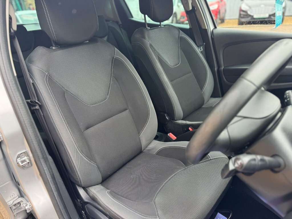 Renault Clio 0.9L Iconic HK19MXJ Silver #3
