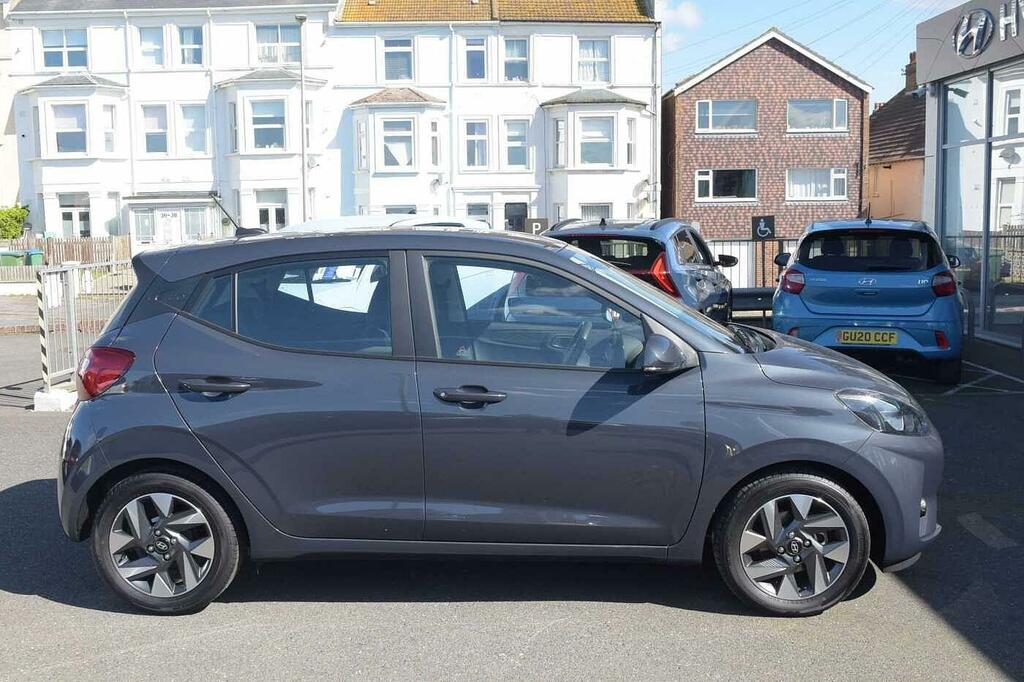 Hyundai I10 Hatchback DS74GOH Grey #6